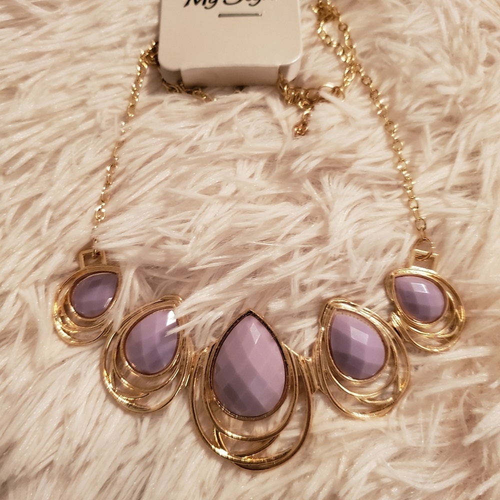NWT Lavender and Gold Necklace